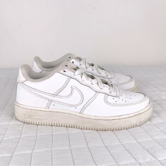 Nike Other - Nike Air Force 1 Sneaker Shoe in White Size 5.5 Y